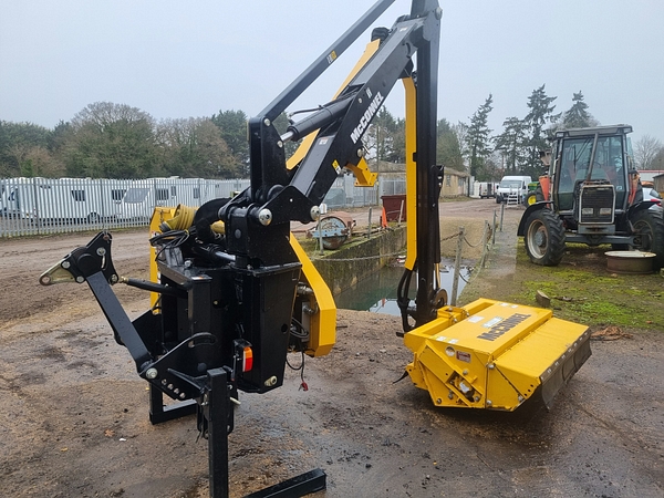 Chris Atkin & Son Ltd - McConnel PA5565